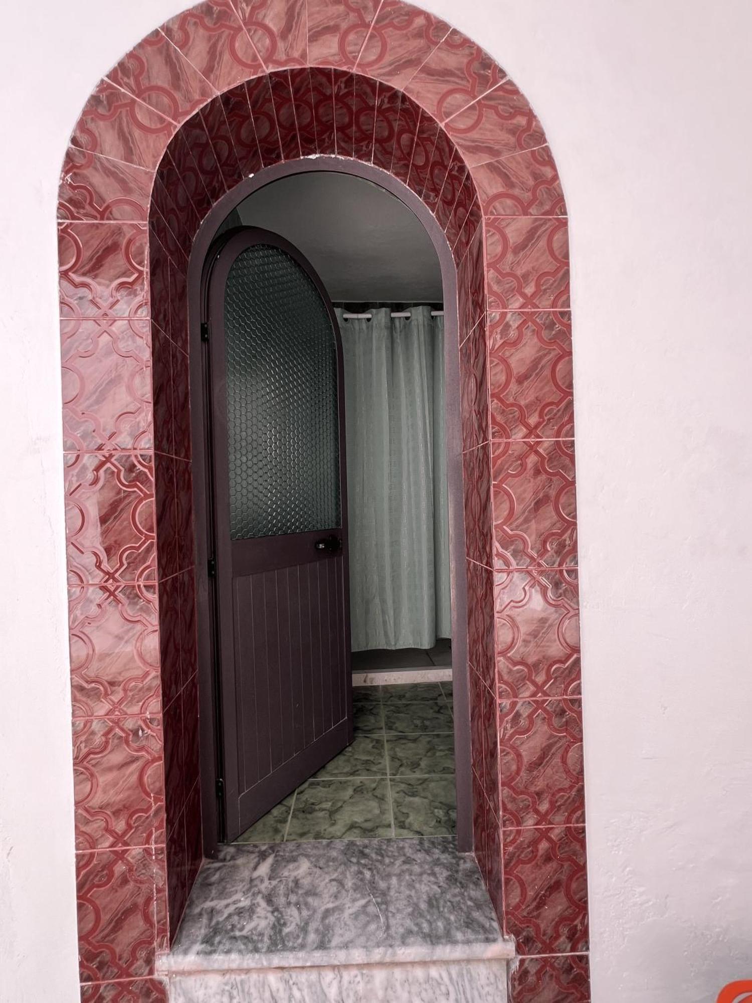 Onetwosleep Guesthouse Shkodër Exterior foto